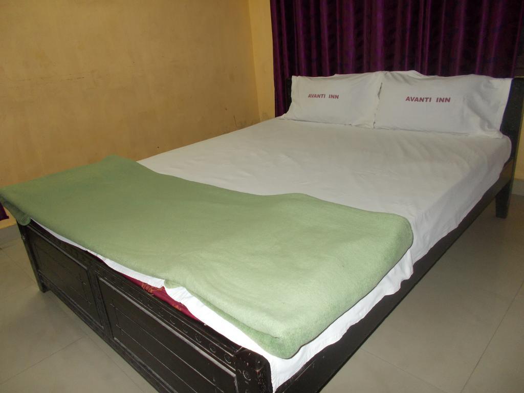 Guruvayur Bunglow Hotel Exterior photo